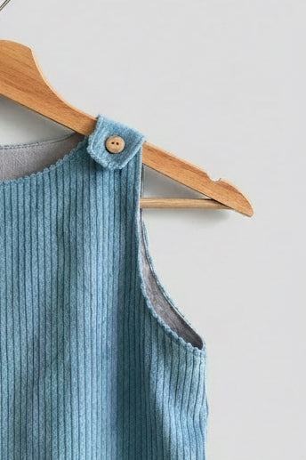 Salopette van lichtblauw corduroy